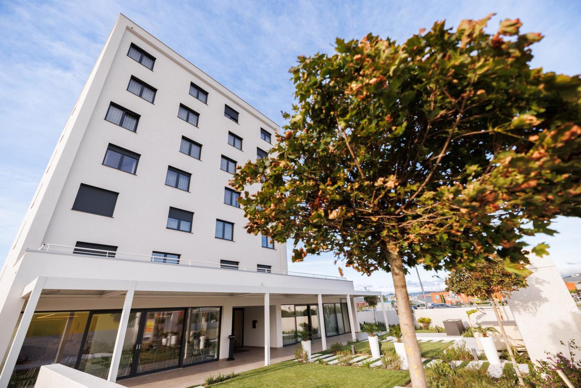 Hotel Capris Capodistria Boutique Exterior photo